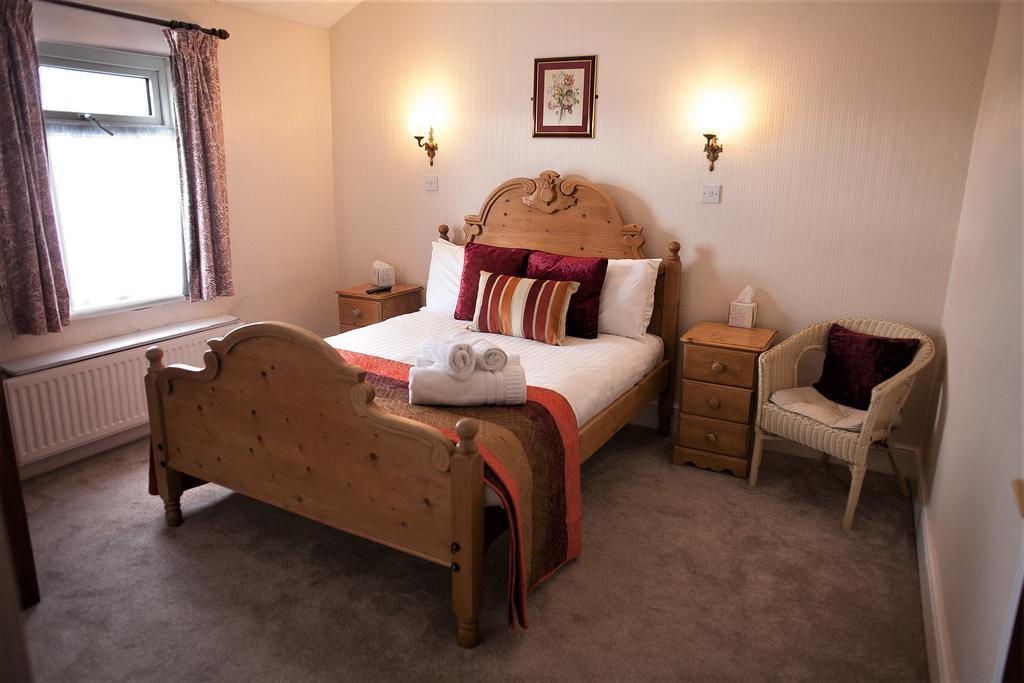 Hamilton Court Hotel Chester Dış mekan fotoğraf