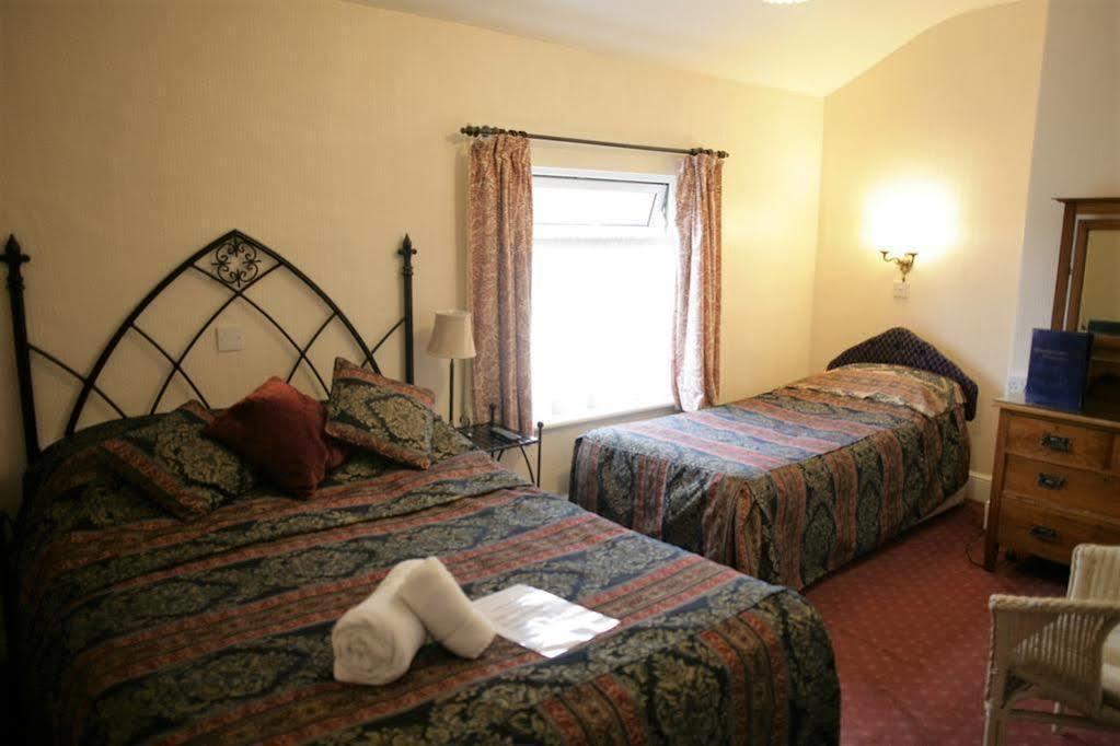 Hamilton Court Hotel Chester Dış mekan fotoğraf